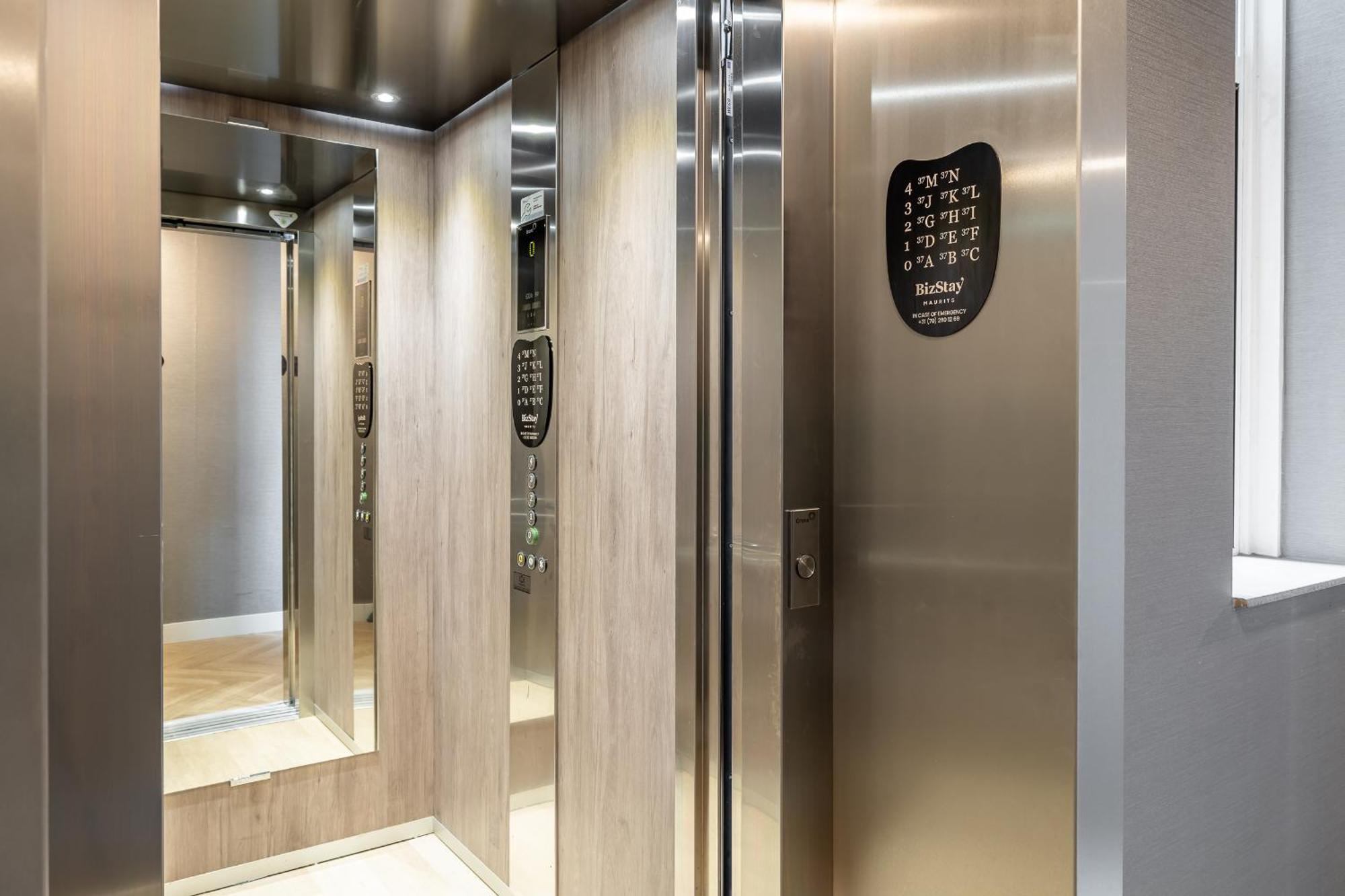 Bizstay Maurits Haag Exteriör bild